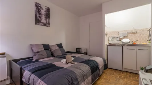 Apartments in Paris 20ème arrondissement - photo 5