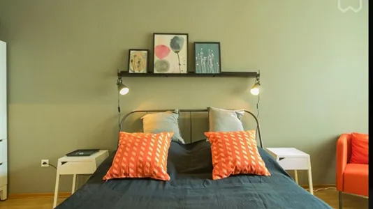 Apartments in Berlin Tempelhof-Schöneberg - photo 1