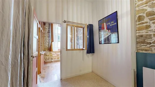 Apartments in Lyon - photo 3