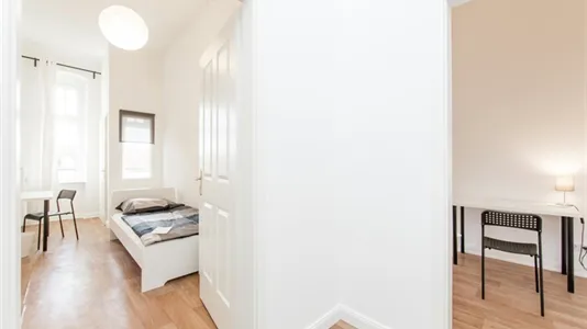 Rooms in Berlin Charlottenburg-Wilmersdorf - photo 4
