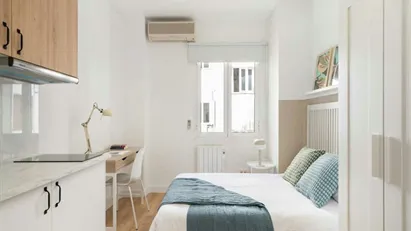 Room for rent in Madrid Retiro, Madrid