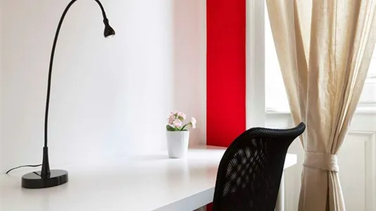Rooms in Milano Zona 8 - Fiera, Gallaratese, Quarto Oggiaro - photo 2