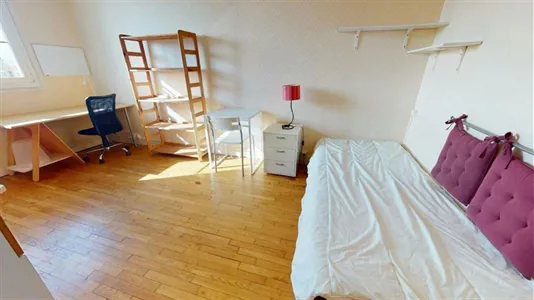 Rooms in Dijon - photo 1