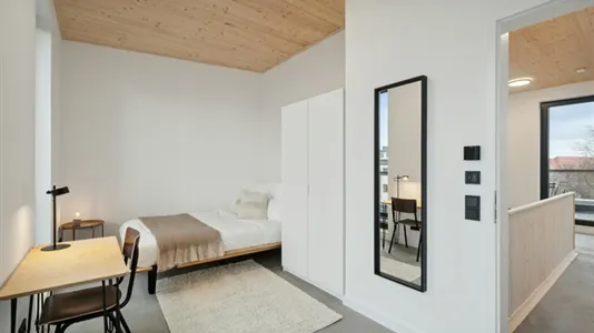Rooms in Berlin Neukölln - photo 1