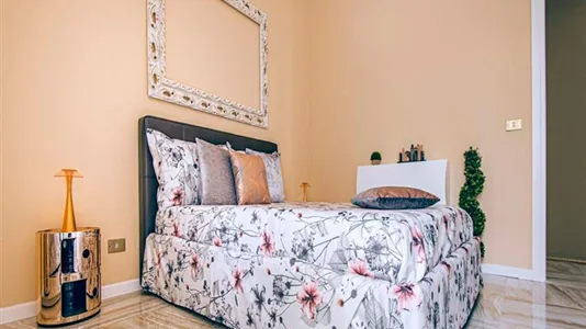 Rooms in Milano Zona 2 - Stazione Centrale, Gorla, Turro, Greco, Crescenzago - photo 9