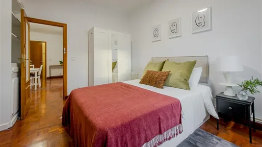 Rooms in Madrid ChamartĂn - photo 4