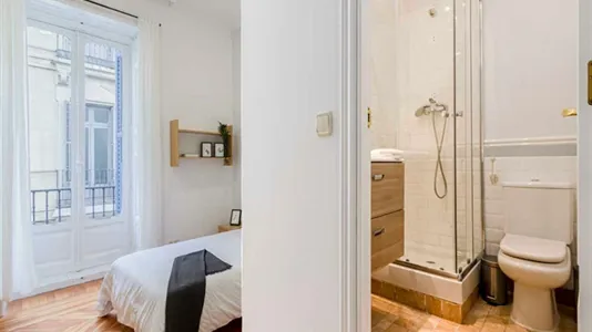Rooms in Madrid Centro - photo 5