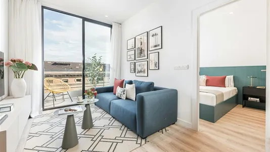 Apartments in Barcelona Eixample - photo 4