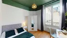 Room for rent, Paris 4ème arrondissement - Marais, Paris, &lt;span class=&quot;blurred street&quot; onclick=&quot;ProcessAdRequest(9022570)&quot;&gt;&lt;span class=&quot;hint&quot;&gt;See streetname&lt;/span&gt;[xxxxxxxxxxxxx]&lt;/span&gt;