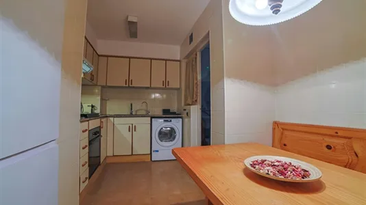 Rooms in Barcelona Sants-Montjuïc - photo 8