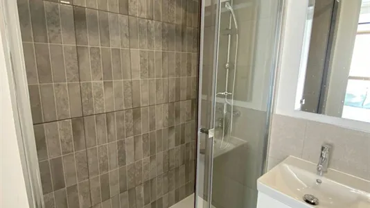 Rooms in Manises - photo 4