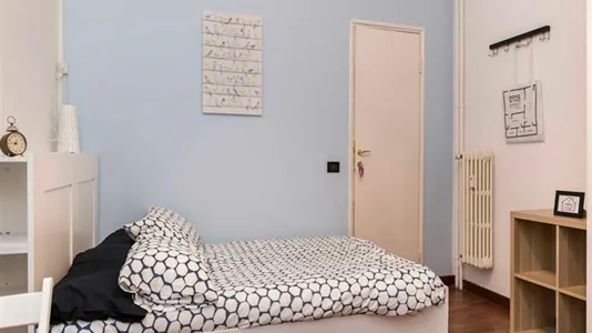 Rooms in Milano Zona 2 - Stazione Centrale, Gorla, Turro, Greco, Crescenzago - photo 3