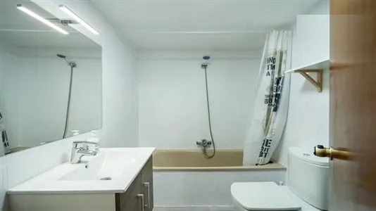 Rooms in la Fontsanta - photo 7