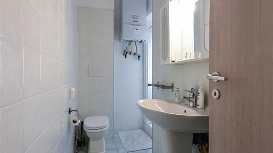 Rooms in Roma Municipio II – Parioli/Nomentano - photo 8