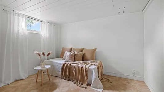 Houses in Sigtuna - photo 9