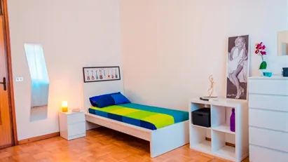 Room for rent in Turin, Piemonte Room for rent in Turin, Piemonte
