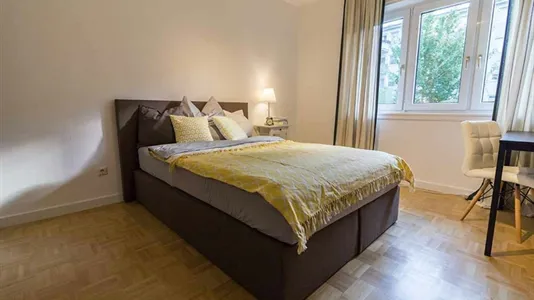 Rooms in Frankfurt Mitte-Nord - photo 4