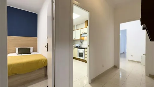 Rooms in Barcelona Eixample - photo 10