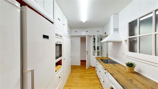 Rooms in Barcelona Eixample - photo 5