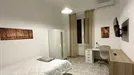 Room for rent, Roma Municipio I – Centro Storico, Rome, Viale dello Scalo San Lorenzo, Italy