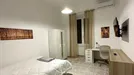 Room for rent, Roma Municipio I – Centro Storico, Rome, Viale dello Scalo San Lorenzo, Italy