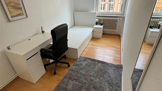 Rooms in Frankfurt Innenstadt II - photo 1
