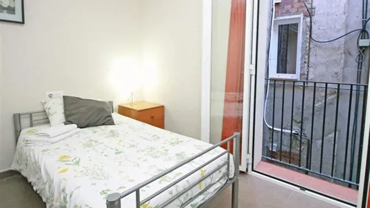 Rooms in Barcelona Ciutat Vella - photo 2