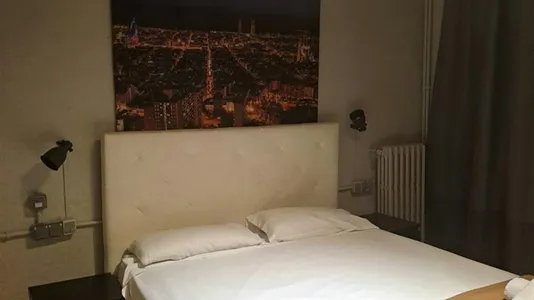 Rooms in Barcelona Eixample - photo 3