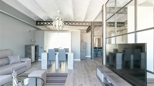 Apartments in Barcelona Eixample - photo 4