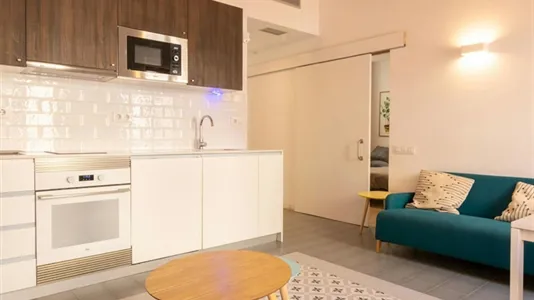 Apartments in Barcelona Ciutat Vella - photo 4