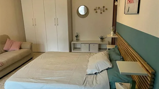 Rooms in Padua - photo 1