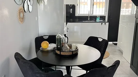 Houses in Santa Pola - photo 10