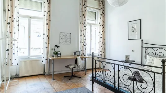 Rooms in Budapest Terézváros - photo 4