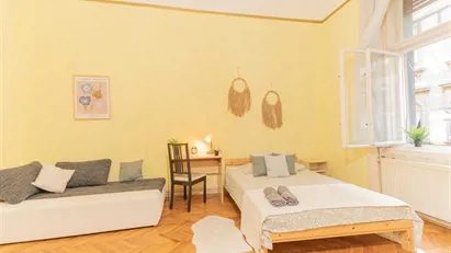 Room for rent in Budapest Terézváros, Budapest