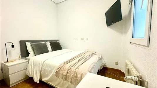 Rooms in Madrid Chamberí - photo 4