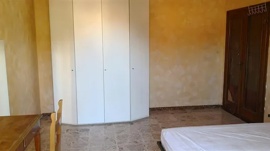 Rooms in Scandicci - photo 3