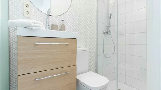 Rooms in Madrid Centro - photo 3
