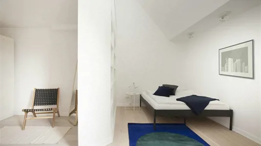 Rooms in Berlin Charlottenburg-Wilmersdorf - photo 1