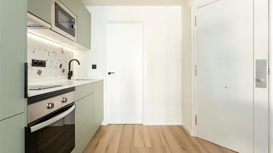 Rooms in Barcelona Sant Martí - photo 7