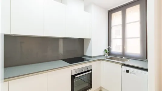 Apartments in Barcelona Ciutat Vella - photo 6