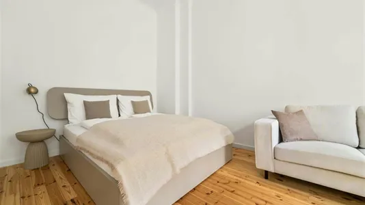 Apartments in Berlin Pankow - photo 1