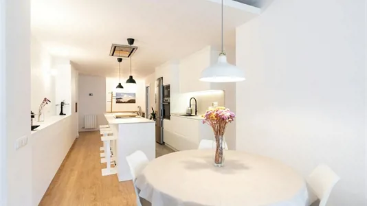 Apartments in Barcelona Eixample - photo 3