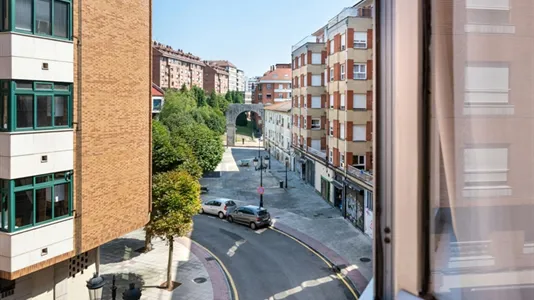 Rooms in Oviedo - photo 2