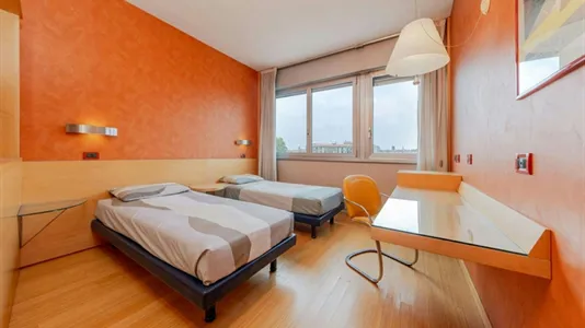 Rooms in Turin - photo 2