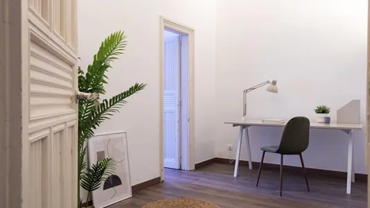 Rooms in Barcelona Eixample - photo 6