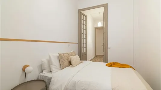 Rooms in Barcelona Ciutat Vella - photo 1