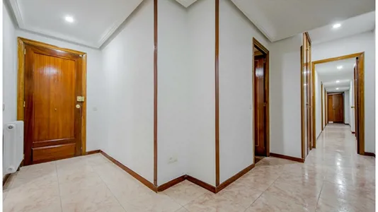 Rooms in Madrid Retiro - photo 3