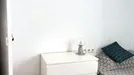 Room for rent, Valencia Ciutat Vella, Valencia (region), &lt;span class=&quot;blurred street&quot; onclick=&quot;ProcessAdRequest(13263935)&quot;&gt;&lt;span class=&quot;hint&quot;&gt;See streetname&lt;/span&gt;[xxxxxxxxxxxxx]&lt;/span&gt;