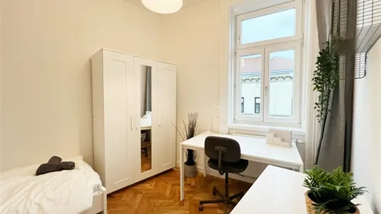 Rooms in Wien Neubau - photo 1