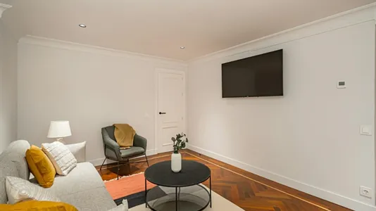 Rooms in Madrid Chamartín - photo 9